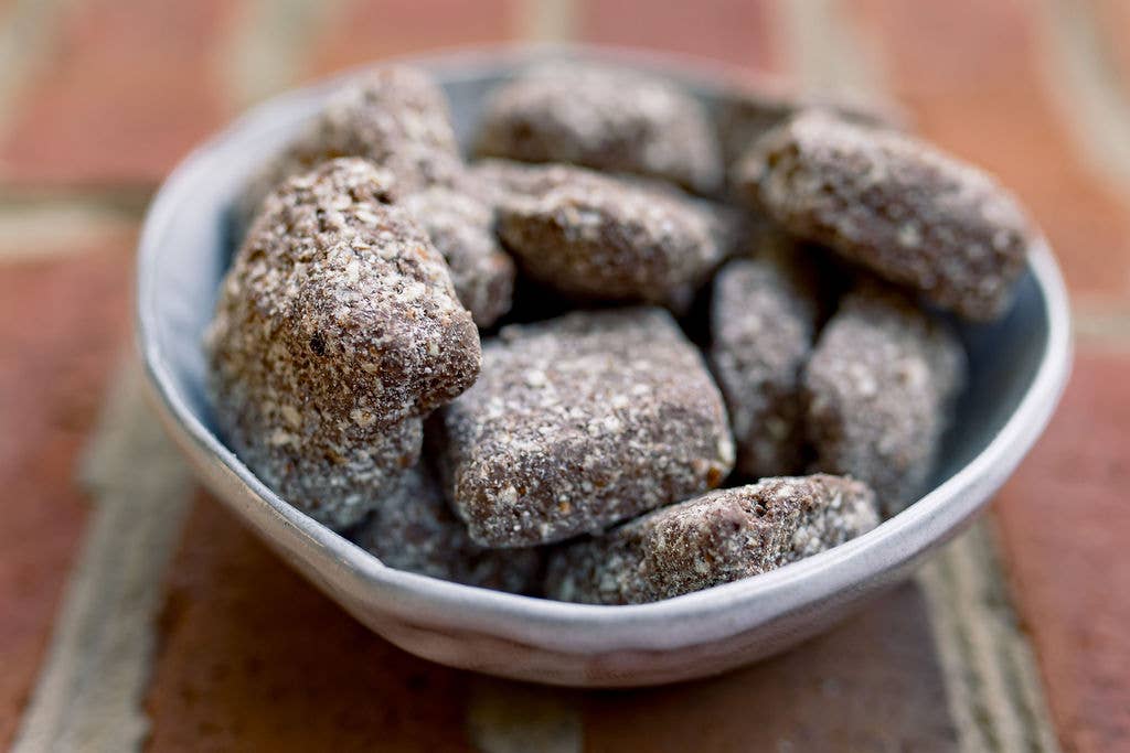 Zorro Pecans - Milk Chocolate Pecan Toffee - Candycopia